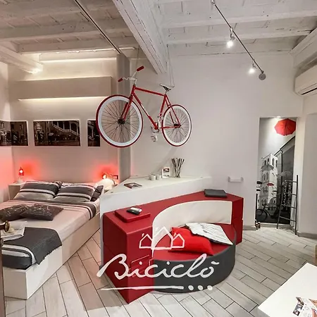 Biciclo' Rosso Apartamento