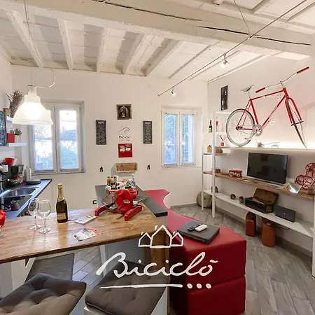 Biciclo' Rosso アパート *